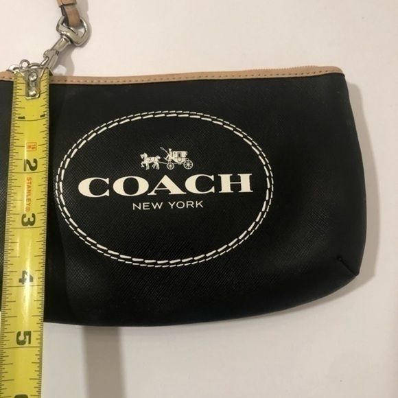 Coach horse and carriage wristlet